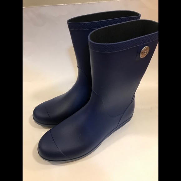 UGG Sienna Matte Rain Boots: Navy 10 - Picture 14 of 15